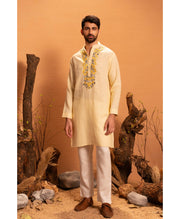 Vaan Stand Collar Kurta
